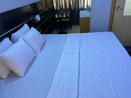 Plot1 Suites