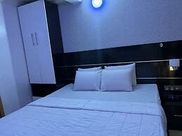 Plot1 Suites