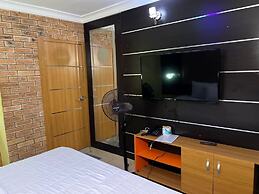 Plot1 Suites