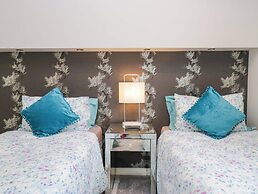 Waters Edge Lodge