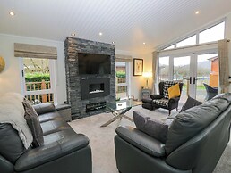 Waters Edge Lodge
