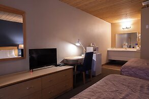 EasyStay Inn & Suites Fernie