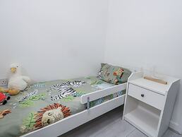 8 Park View Grove