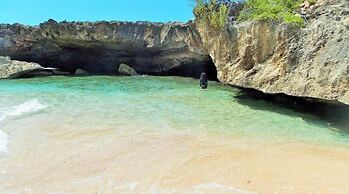 Blue Lodge -Manati PR