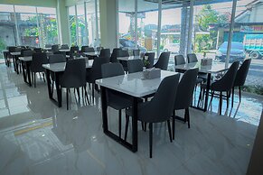 Nadya Hotel