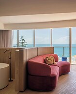 Avani Mooloolaba Beach Hotel