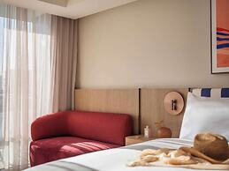 Avani Mooloolaba Beach Hotel