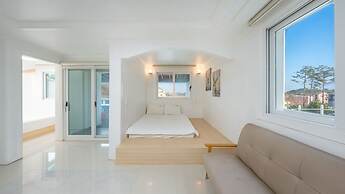 Gyeongju Breeze Spa Pension