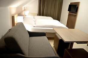 Hana Aparthotel