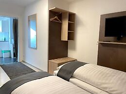 Hana Aparthotel