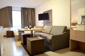 Hana Aparthotel