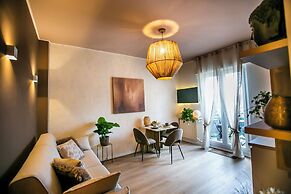 10 Floor Apartments