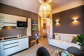 10 Floor Apartments