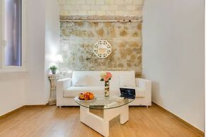 Rooms Steps from Colosseum by Welcome In