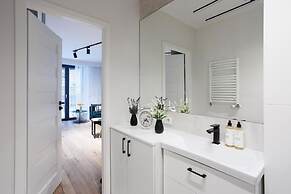 Malila Apartments Limanowskiego 37