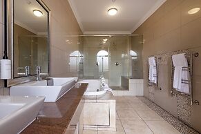 Basdenwood Hotel
