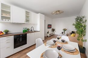 Lumina comfy 4-room apartment center