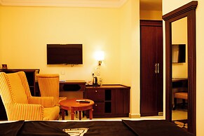 Pinnacle Castle Hotel Asaba
