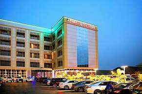 Pinnacle Castle Hotel Asaba