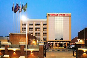 Pinnacle Castle Hotel Asaba