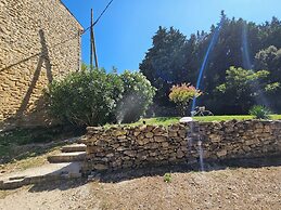 Mas Provençal à flanc de colline