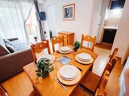 Cozy 2-bedroom Air-conditioned Apartment
