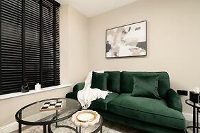 City Centre Apartment Sleeps 2 With Wifi