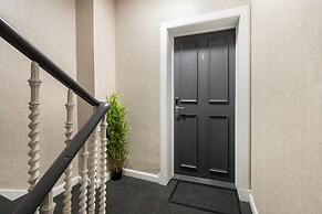 City Centre Apartment Sleeps 2 With Wifi