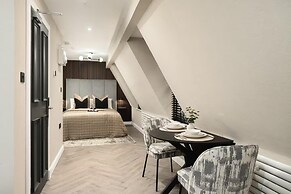 Edinburgh Apartment - Sleeps 2 - Royal Mile Close