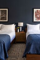 The Courier Hotel