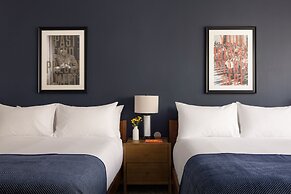 The Courier Hotel