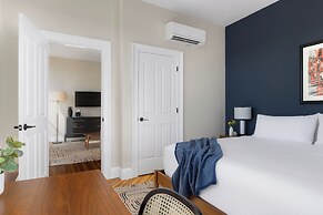 The Courier Hotel