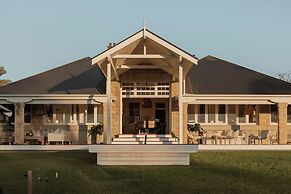Hinterland House