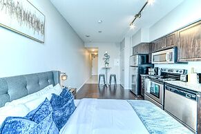 Modern Waterfront Stay
