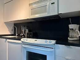 Cityside Waterfront Loft