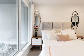 Cityside Waterfront Loft