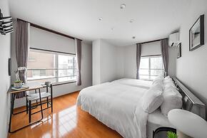 E-US SAKAEDORI HOUSE