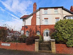 11 Peasholm Avenue
