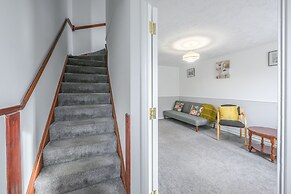 Host and Stay - The Rowton