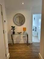 2 bed 2 Bath Waterfront Luxury Apartment