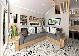 Coed Helen Holiday Park