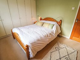17 Demesne Gardens