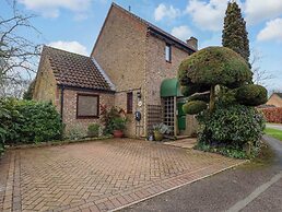 17 Demesne Gardens