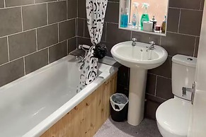 1-bed Apt, Sleeps 4, Old Trafford Nearby