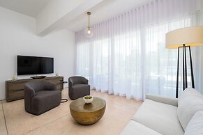 Ashford Apartments