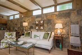 Stone Studio Lakefront Pool Access