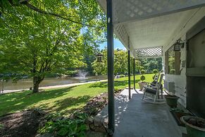 Stone Studio Lakefront Pool Access
