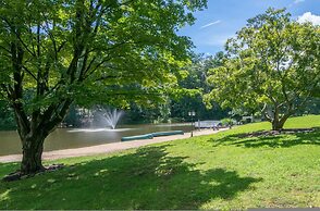 Stone Studio Lakefront Pool Access