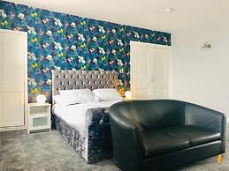 Hardwick Arms Hotel
