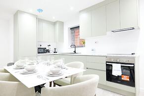 The Wembley Chic Retreat 3 Bed Flat